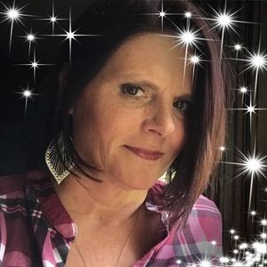 Meet your Posher, Deborah